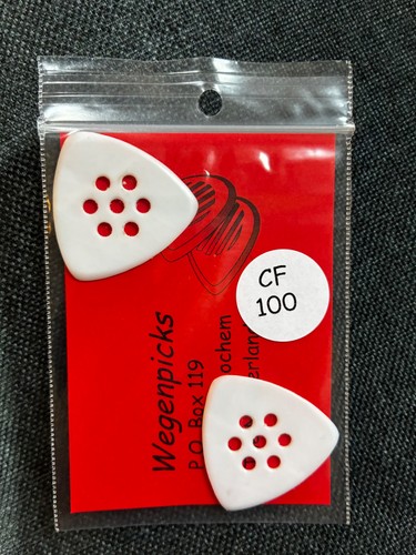Wegen triangular 1mm picks - wegen, cf