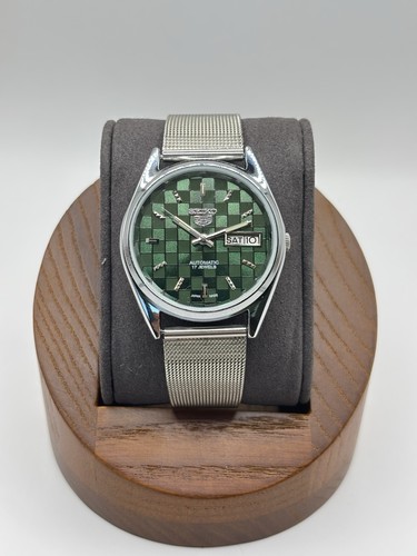 Seiko green patterned - 5,