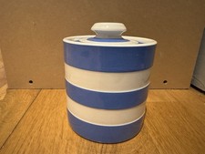 T G Green Cloverleaf, blue and