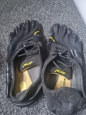 Vibram FiveFingers UK 7.5  Used  Please  Look At Pictures  Clearly  Before