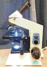 Microscope