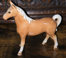 Vintage Small Ceramic Forward Facing Horse Foal in Chestnut Fawn Gloss Beswick ?