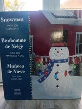 Large Snowman with 300 LED Lights Christmas Decoration Indoor Outdoor