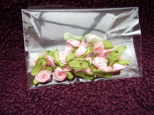 Large rose buds satin - 20,