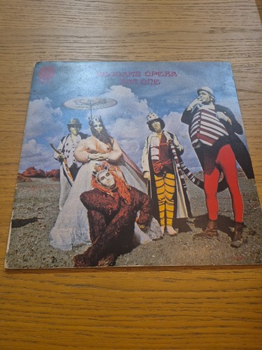 Beggars opera act - opera, uk