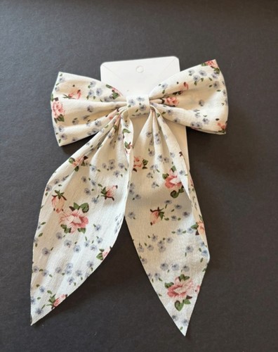 White floral hair bow with - bow,