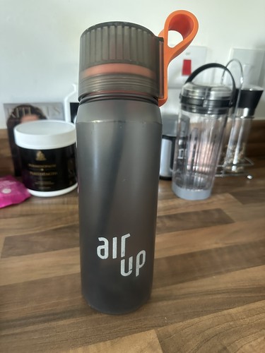 Air bottle hardly used - bottle,
