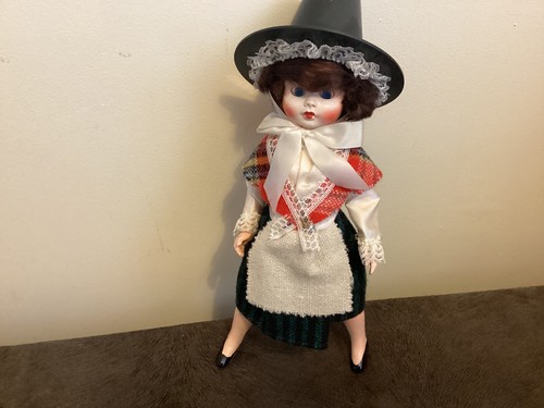 Vintage welch costume doll - doll,, 11