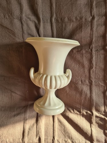 Vintage beswick cream ceramic - cream,