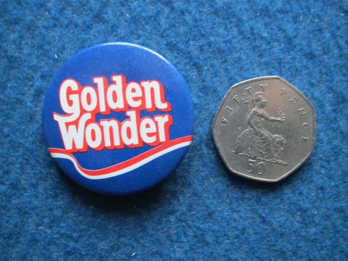 Golden wonder pin badge - golden,