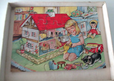 VINTAGE VICTORY WOODEN JIGSAW - THE DOLL'S HOUSE - 20 LARGE PIECES