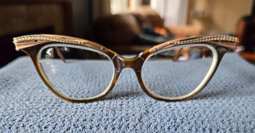 Vintage cat eye eyeglass - cat,