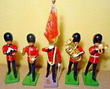 Britains - Group of 4 x Scots Guardsmen Band + Buckingham Palace Colour Sergeant