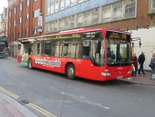 BUS PHOTO THAMES TRAVEL PHOTOGRAPH 880 EX LONDON MERC CAROUSEL MERCEDES BT09GOP.