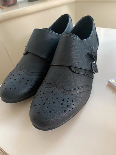 Comfortable shoes brand new - comfortable, shoes-brand