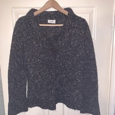 WALLIS PETITE.  BROWN FLECK