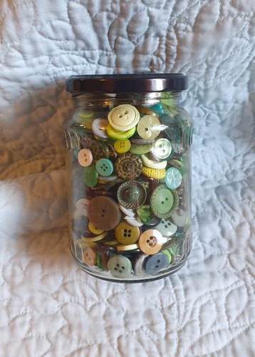 Vintage green sewing buttons - vintage,