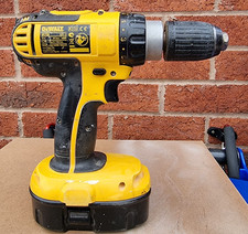 Dewalt dc725 volt drill - volt,