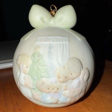 Precious Moments Christmas
