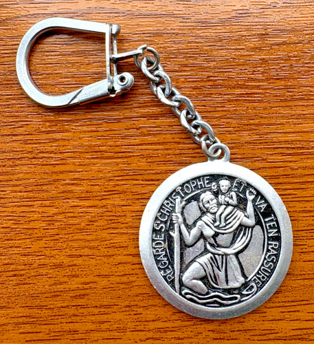Christopher keyring medal - st,