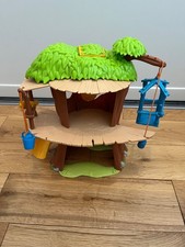 Peter Rabbit Treehouse and Characters RARE CBeebies Vivid