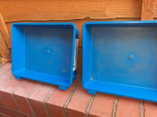 Shakespeare seatbox side - side, trays