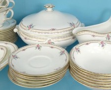 WEDGWOOD MARKHAM TABLEWARE