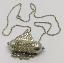 Vtg 1960s Yemeni Bedouin Hirz Pendant & Solid Sterling 925 Silver Twist Necklace