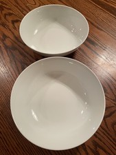 Fitz and Floyd 'Everyday White' Porcelain Serving Bowl Set Of 2  Diameter 9.25 “