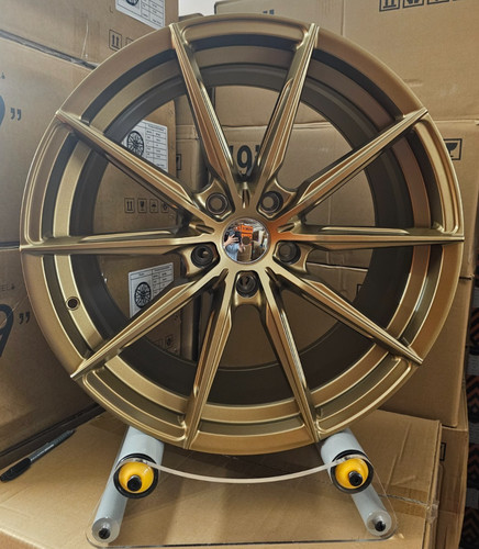 Bmw staggered wheels - staggered,