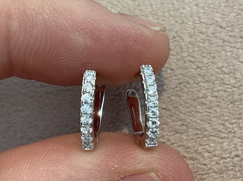 Carat lab created diamond - created,
