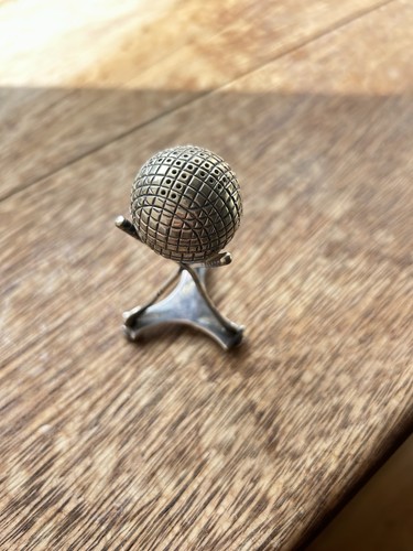 Gutty golf ball pepper shaker - gutty,