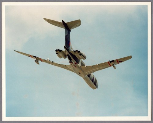 Vickers vc10 za141 royal air - vickers,