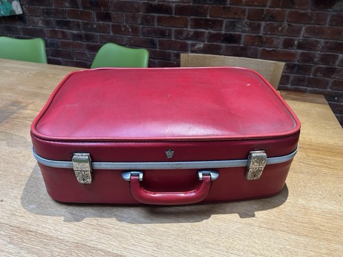 Vintage red vinyl crown - red,