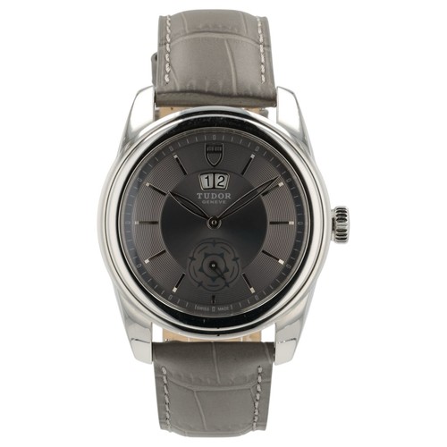 Tudor glamour double date - double,