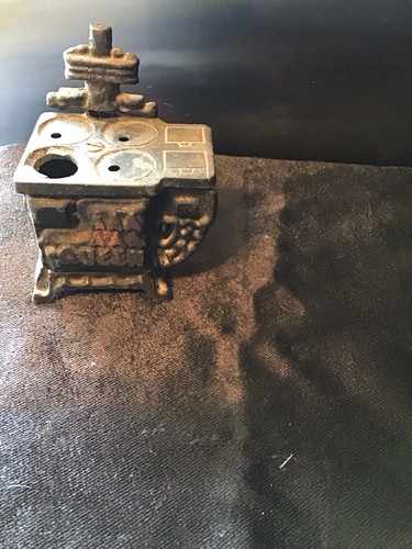 Queen cast iron - iron, salesman