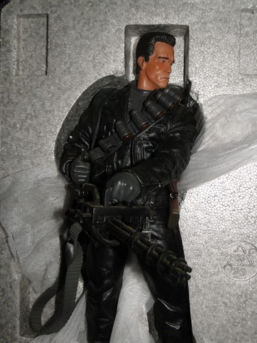 Terminator 800 exclusive - t2,