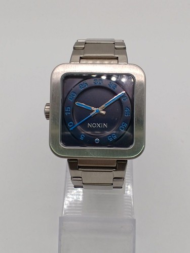 Nixon quartz analog watch the - nixon,