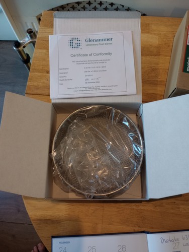Laboratory test sieves - ,
