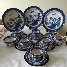Booths Real Old Willow A8025  6 Cups 6 Saucers 6 Teaplates 1Jug 1 Bowl 3 Plates.