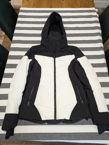 Mountain warehouse black - warehouse,