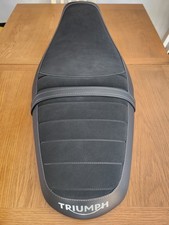 Triumph OEM Dual seat in black