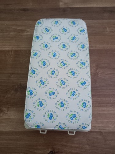 Vintage sindy bed and - vintage,