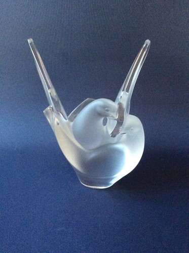 Lalique signed large two - lalique, dove