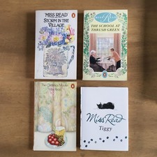 Miss read christmas - miss,