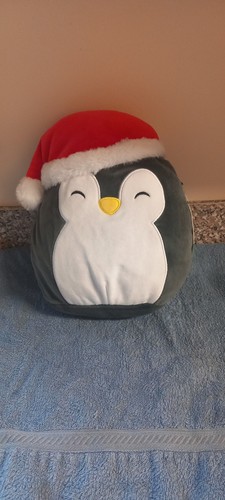 Luna the penguin - 8", santa