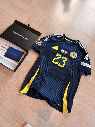 Kenny mclean signed - kenny, match