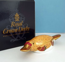 Royal Crown Derby DUCK BILLED PLATYPUS Paperweight - Gold Stopper , Boxed