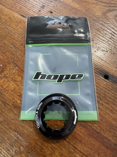 Hope centre lock black - lock,