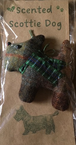 Hanging tweed scottie dog with - tweed,